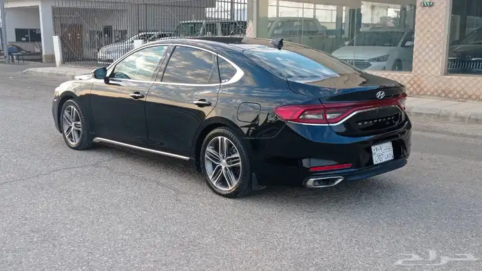 ازيرا 2018 بنزين 6 سلندر 16