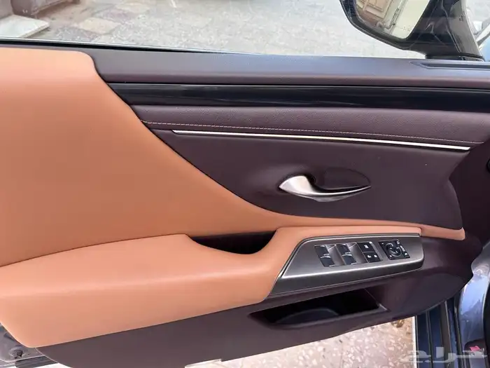 لكزس 2021 ES250 ممشى 63 الف نص فل 44
