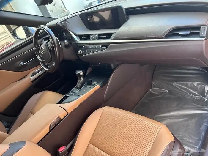 لكزس 2021 ES250 ممشى 63 الف نص فل 24