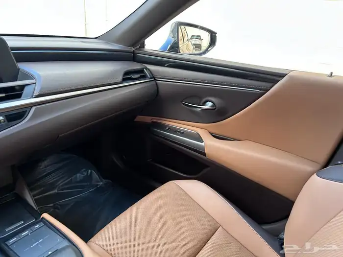 لكزس 2021 ES250 ممشى 63 الف نص فل 37