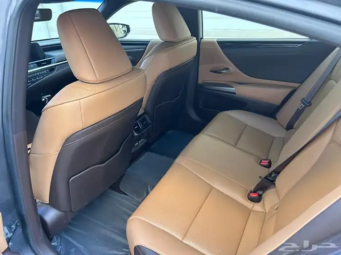 لكزس 2021 ES250 ممشى 63 الف نص فل 33