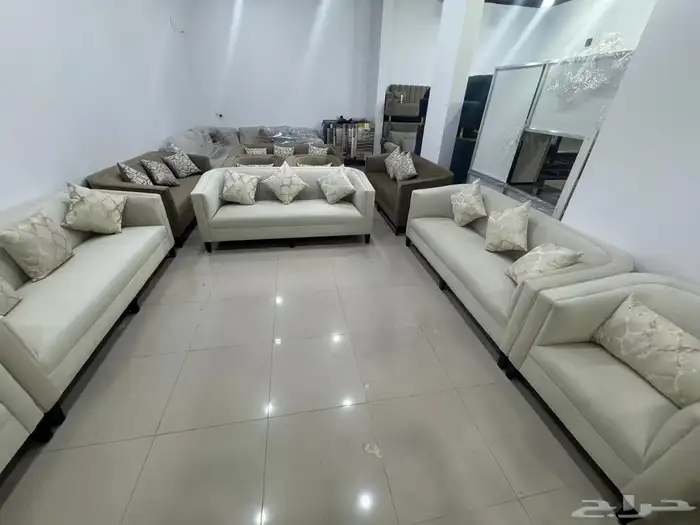 كنبات جديده عليها عروض تصفيه من 1300 ريال شامل التوصيل داخل 0