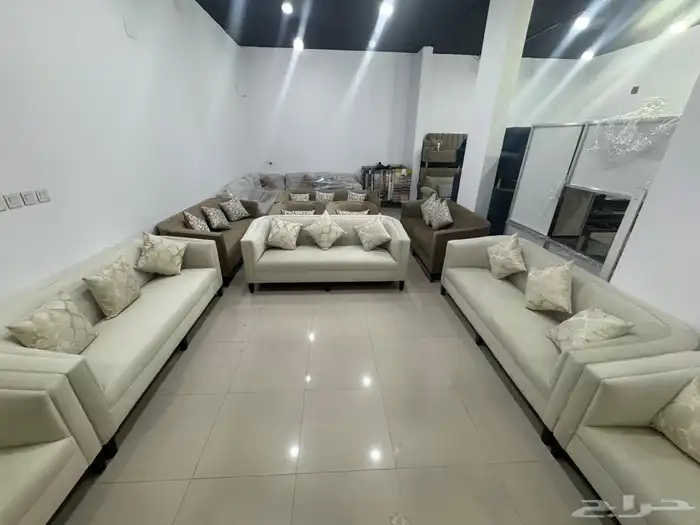 كنبات جديده عليها عروض تصفيه من 1300 ريال شامل التوصيل داخل 2