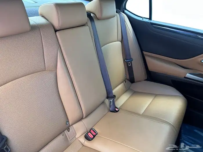 لكزس 2021 ES250 ممشى 63 الف نص فل 26