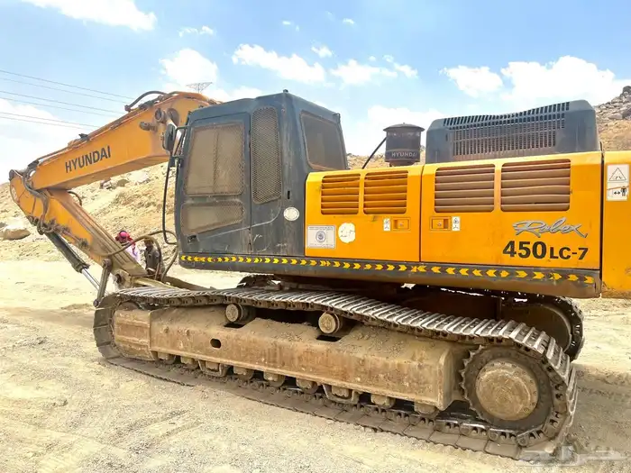 بوكلين حفار هونداي 450 موديل   2011-2012 2