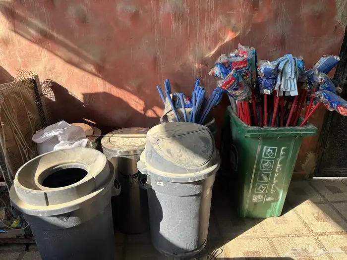 للبيع ادوات نظافة استك مشكله 0