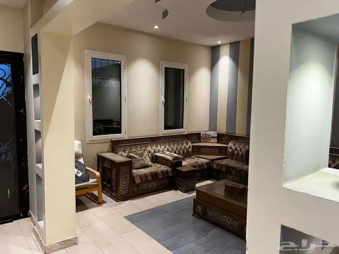 شقة ارضيه الدمام حي احد مساحة 181 م 4