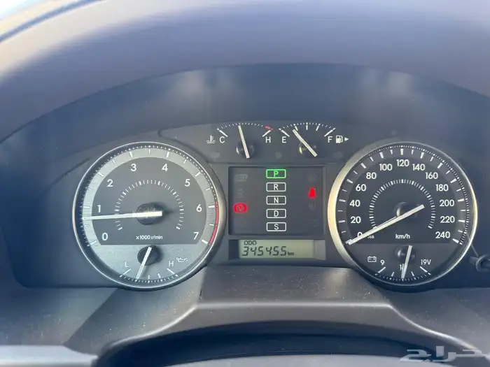 لاندكروزر نظيف جدا 17