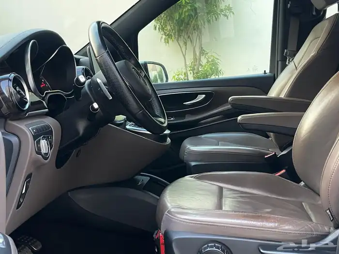 مرسيدس V250   موديل 2022 16