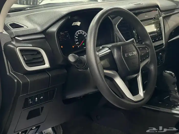 ايسوزو ديماكس 2023 LS - عداد 8 الف فقط بحالة الوكالة .. 14