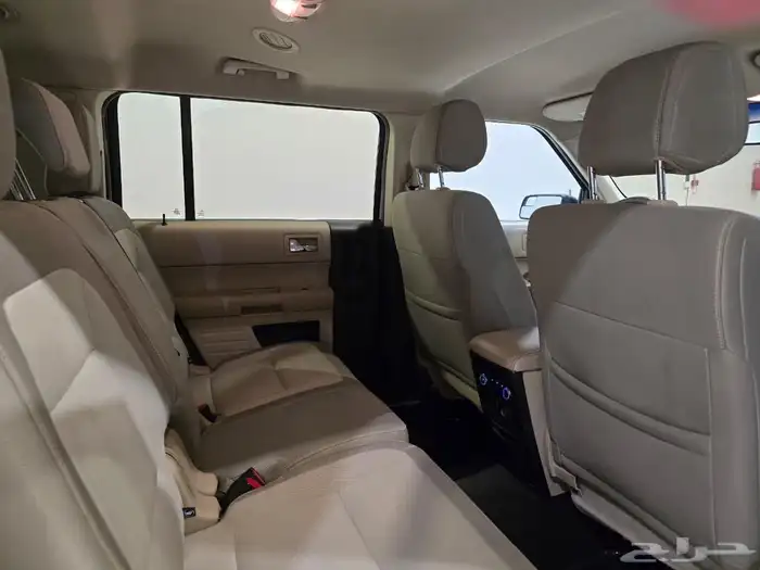 فورد فلكس موديل 2015 بحالة ممتازة 8