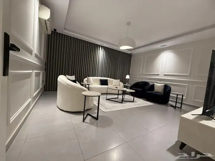 شقة للايجار حي الزهراء 13