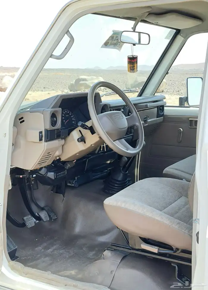 جيب ربع مخزن 2005 15