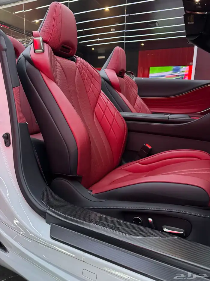 لكزس LC500 2021 14