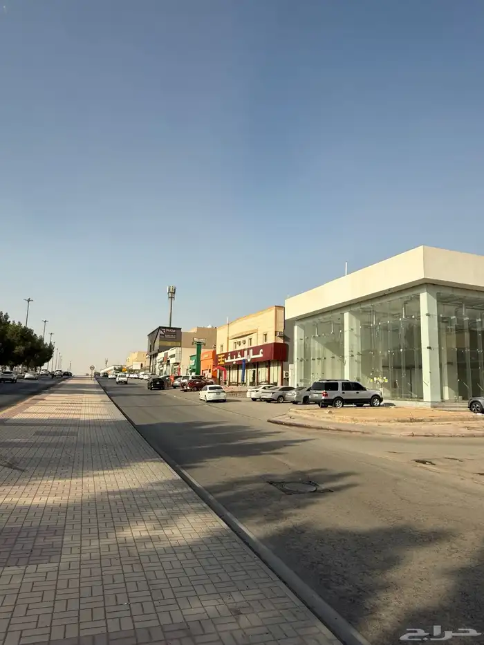 معارض وصالات للايجار 2