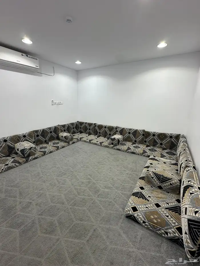 ارفوف واثاث 8