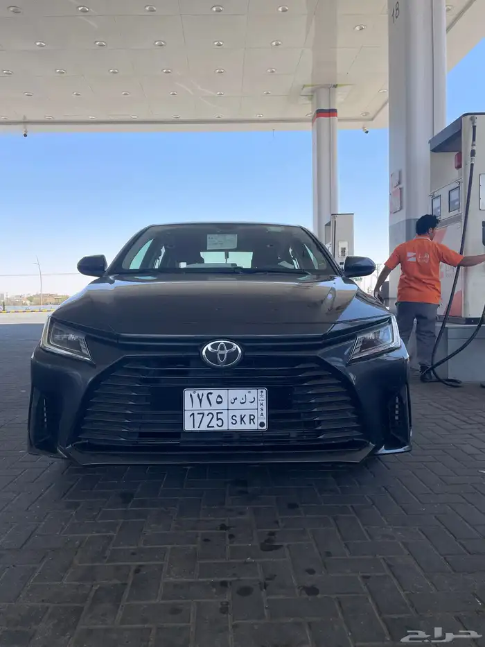 يارس موديل 2024 ماشيه 88 الف السياره نظيفه على الشرط 1