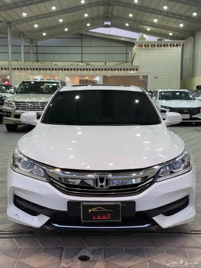 هوندا - اكورد - 2017 - بسعر 39 الف 0