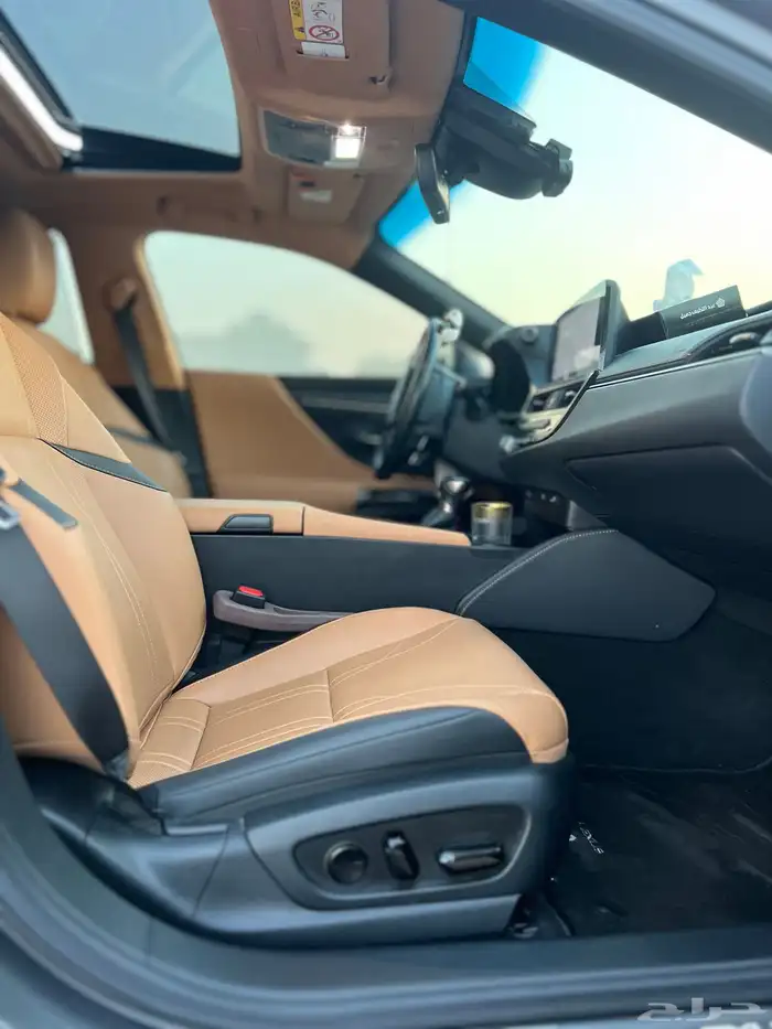 لكزس ES300h بدي وكاله مالك اول فل كامل 33