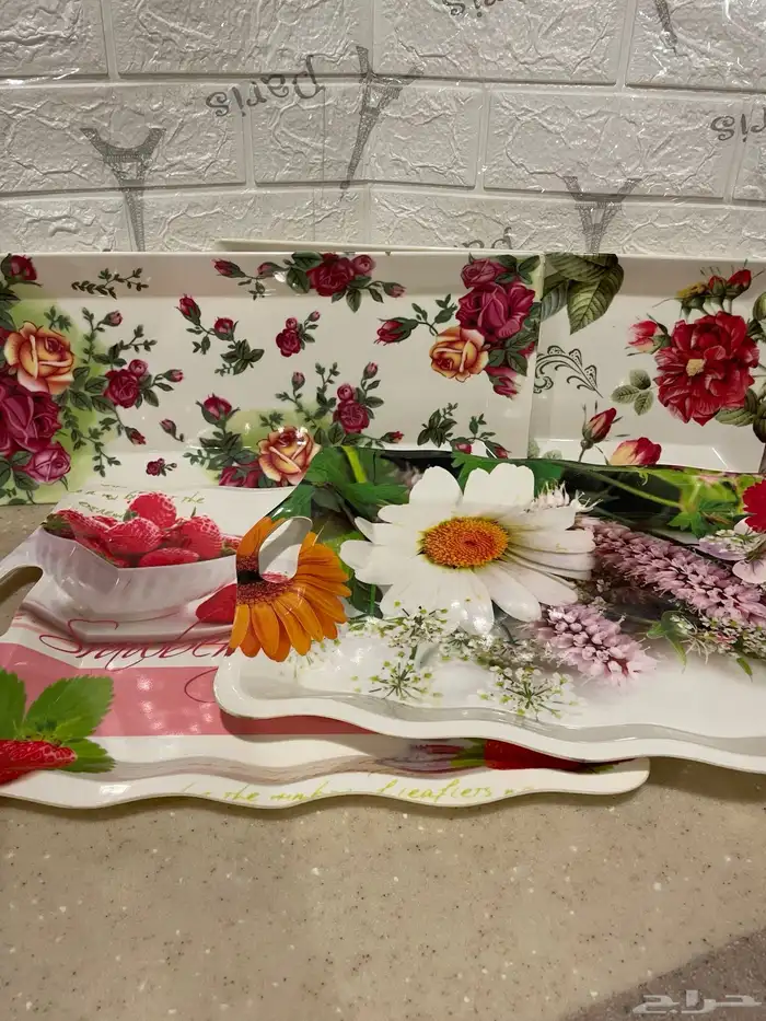 تلفزيون مع رسيفر واثاث منوع 4