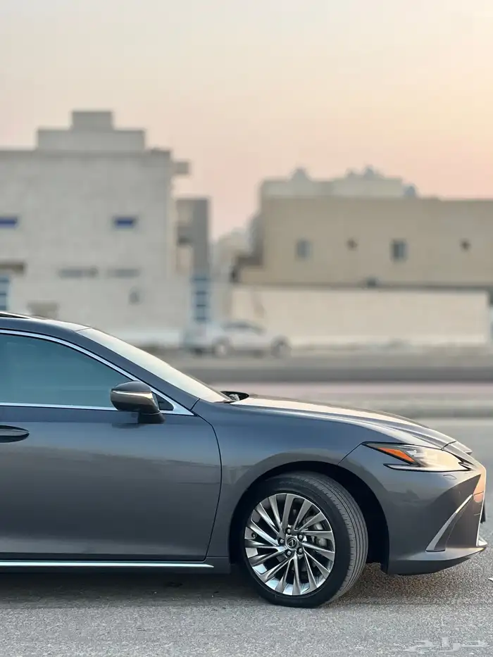 لكزس ES300h بدي وكاله مالك اول فل كامل 7