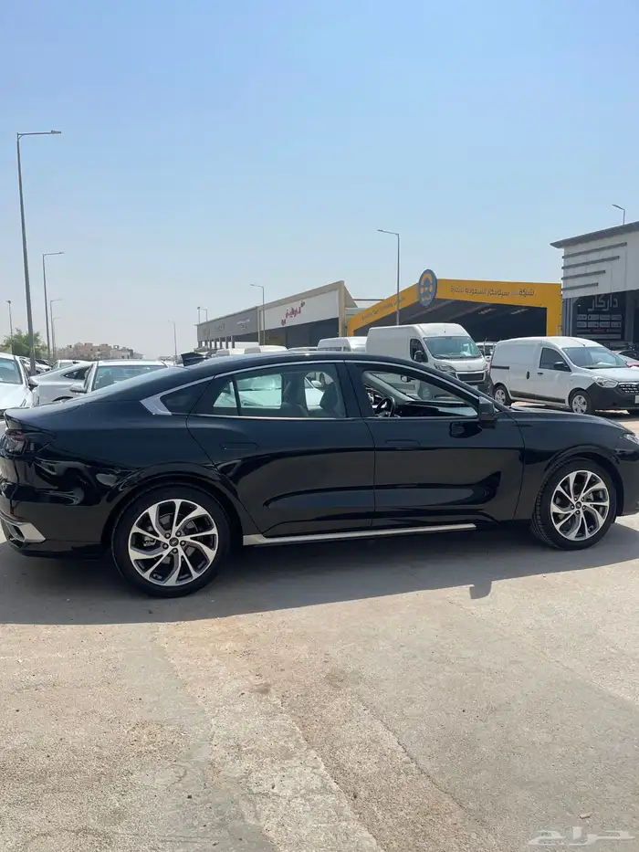 فورد تورس موديل 2023 تيتانيوم سعودي 2