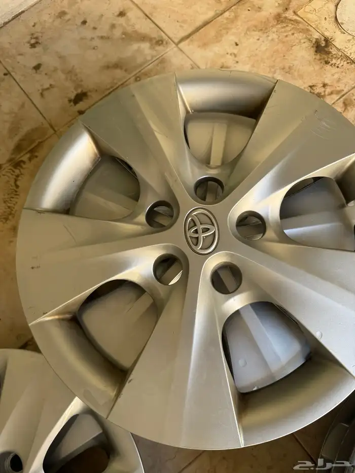 طيس مستعمل تويوتا وكيا اصلي 5