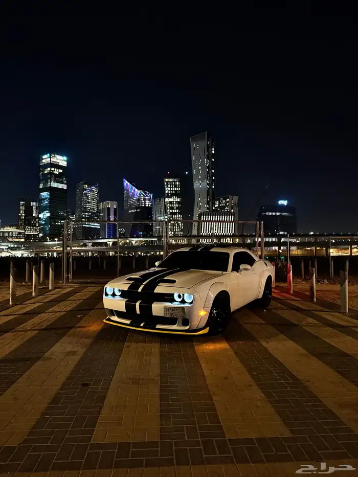 تشالنجر SRT 6.4 2012 2