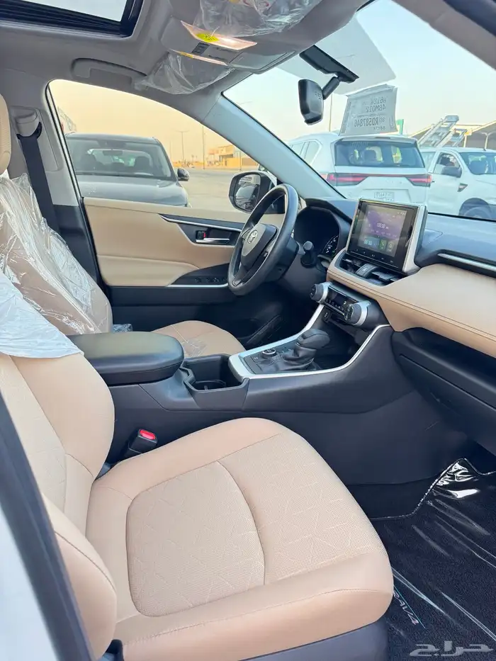 للبيع تويوتا راف فور 2024 - فل كامل هايبرد - بحالة الوكاله 19