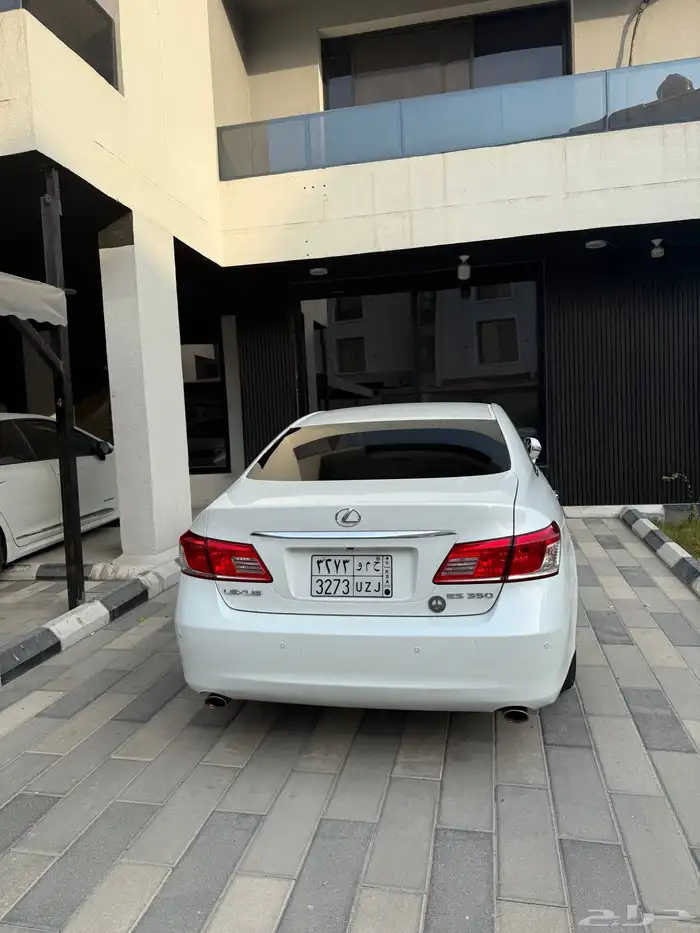 لكزس2012اي اس 1