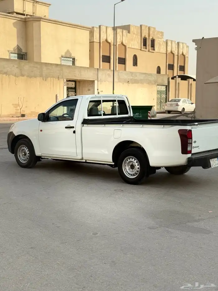 للبيع ايسوزو ديمكس 2022 4