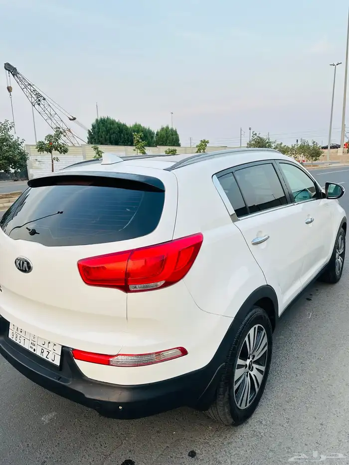 للبيع كيا سبورتاج فول كامل اوبشن موديل 2015 6