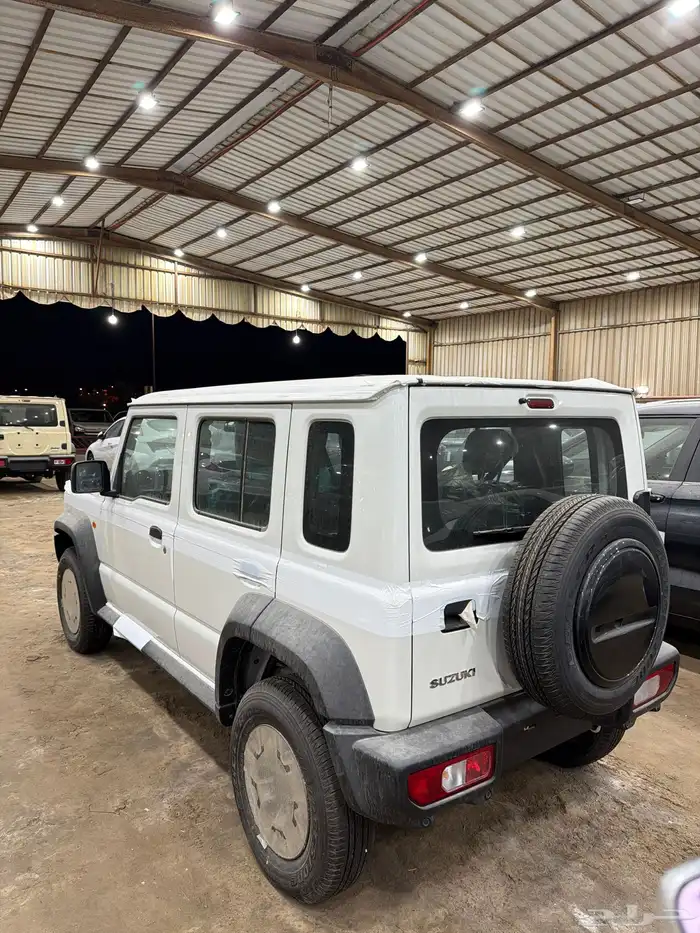 سوزوكي جمني 2026 قير عادي5ابواب ب 81900 عرض شامل ضريبة عرضض 7