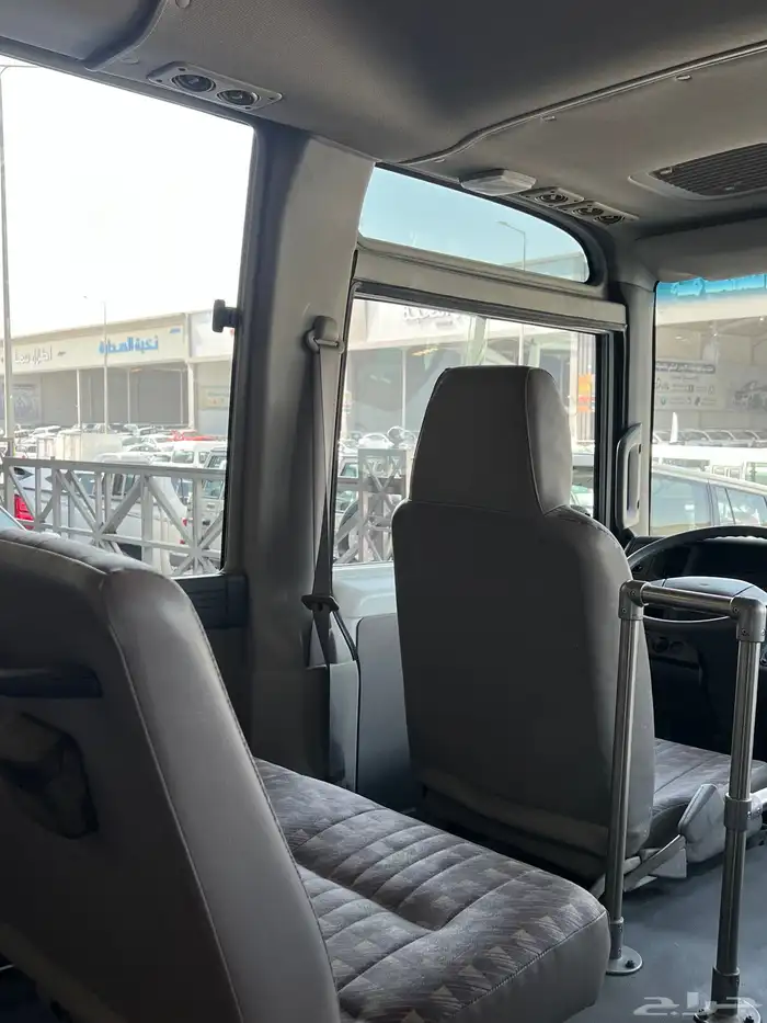 للبيع باص نيسان سيفيليان موديل 2010 ممشي قليل 10