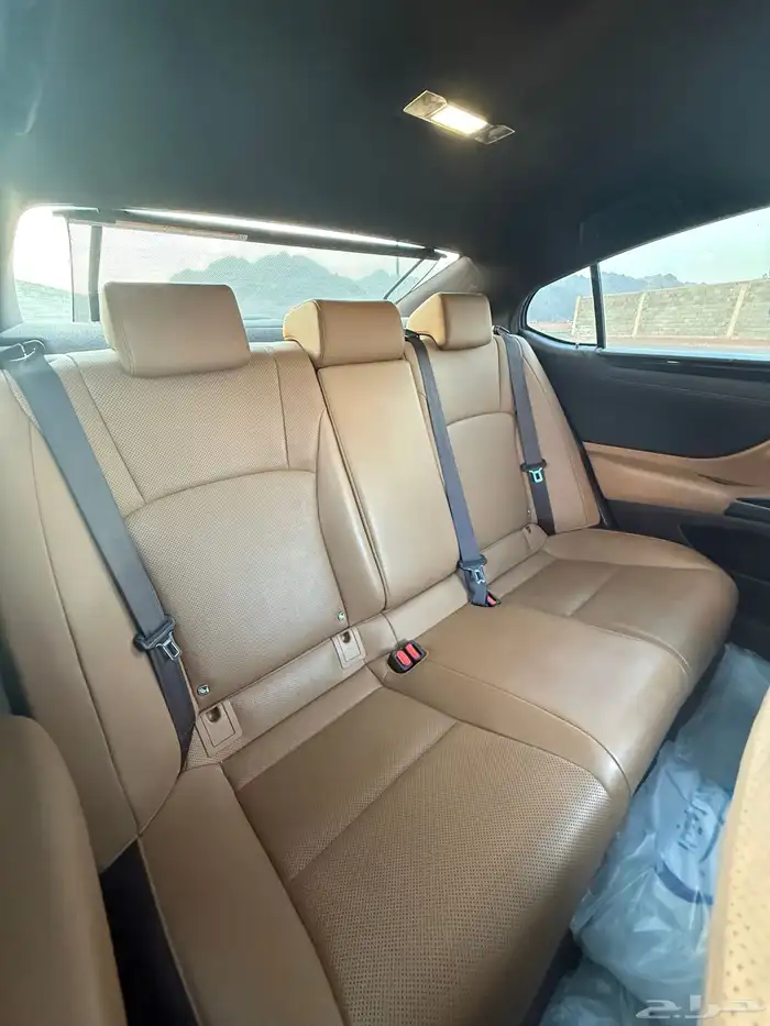 للبيع لكزس 2021 57