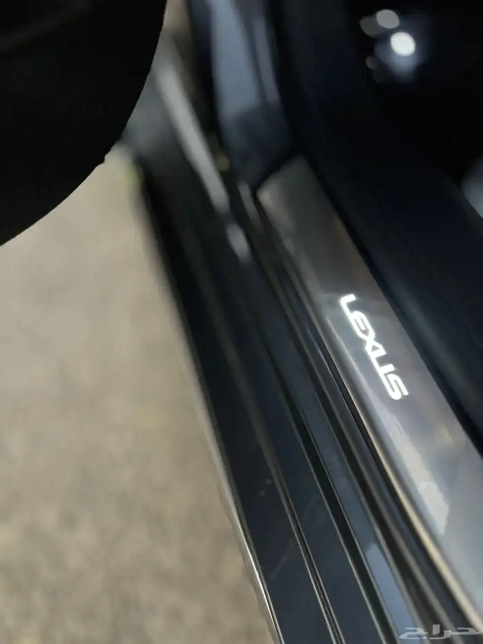 لكزس ES300h بدي وكاله مالك اول فل كامل 19