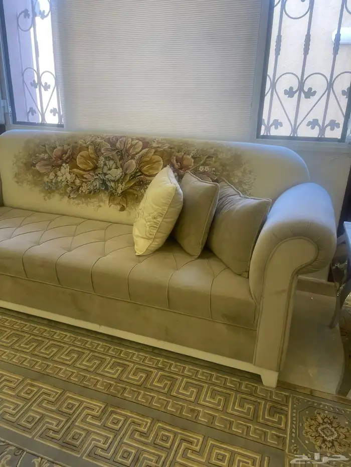 كنب جديد جدا  كنبتين كبيره ووحده صغير 5