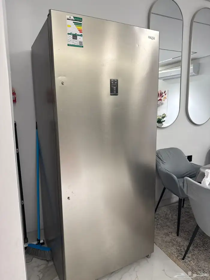 ثلاجه باب واحد 21 قدم نظيفه مابها اي مشكله 0