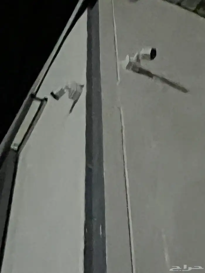 كاميرات مراقبه وانتركم مرئي وأقفال الأبواب بالبصمه 3