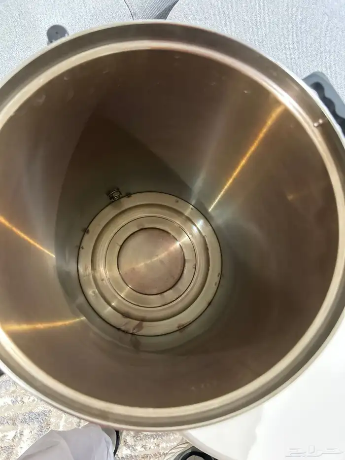 غلاية ماء حجم كبير تقريبا  20 لتر او اكثر 2