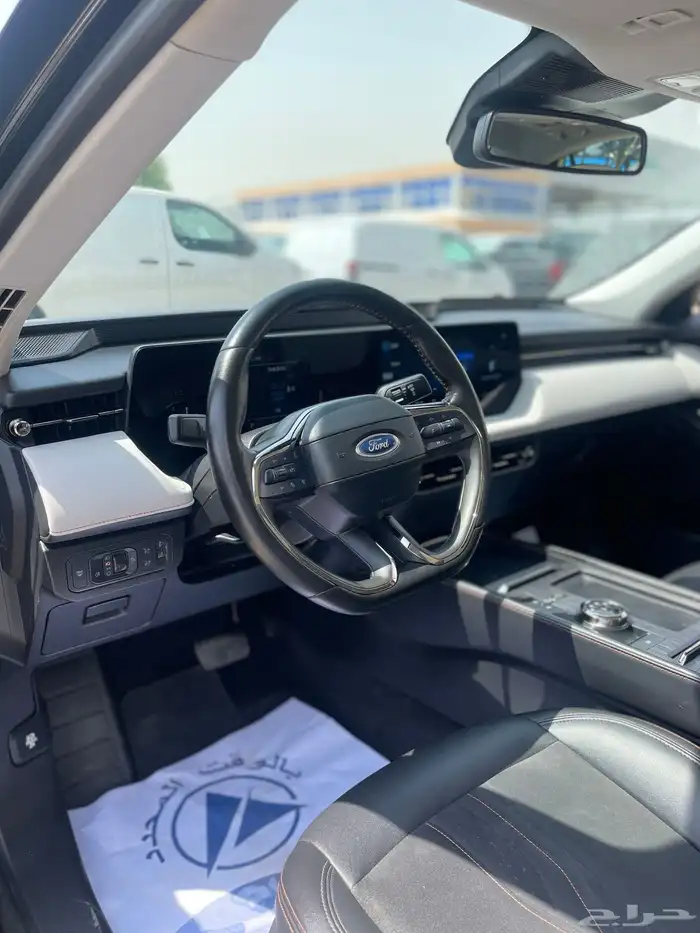 فورد تورس موديل 2023 تيتانيوم سعودي 6