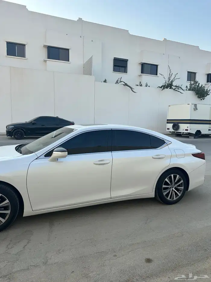 لكزس Es250 عبد الطيف جميل 2021 3