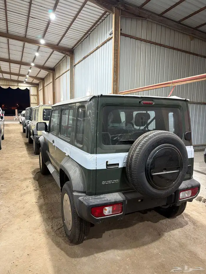 سوزوكي جمني 2026 قير عادي5ابواب ب 81900 عرض شامل ضريبة عرضض 3