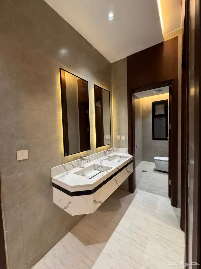 فله روف علوي حي مروج الأمير سعر 810 الف 2