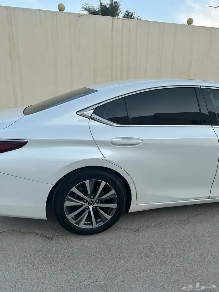 لكزس Es250 عبد الطيف جميل 2021 8