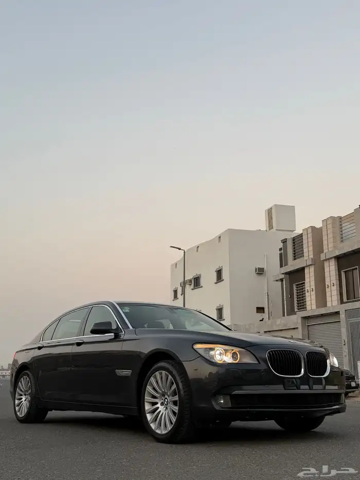 بي ام الفئه 4