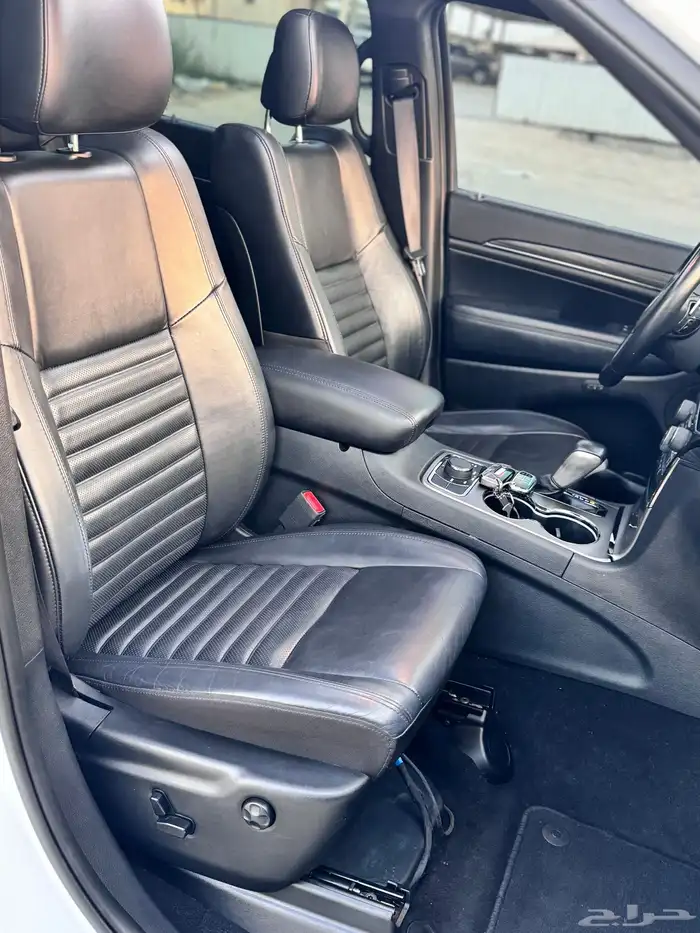 للبيع جيب شروكي 2020 وارد كوريا 30