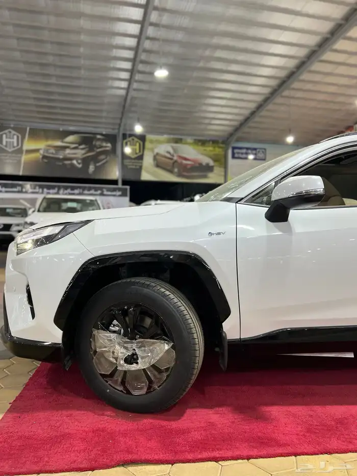 تويوتا راف فور XLE هايبرد 2025 جديد سعودي 129.950 شامل 2