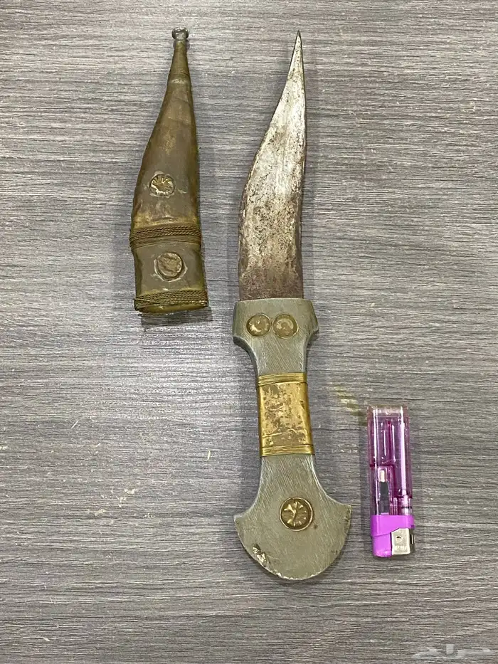 شبريه حجم كبير قديمه عمرها تقريبا  50 سنه 0