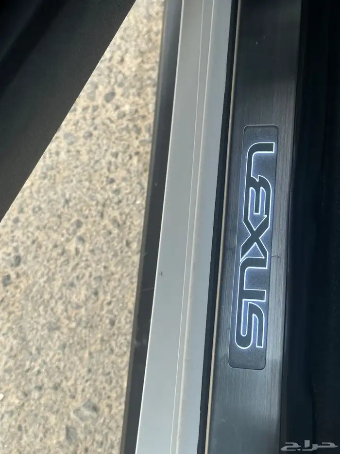 لكزس is300 2021 19